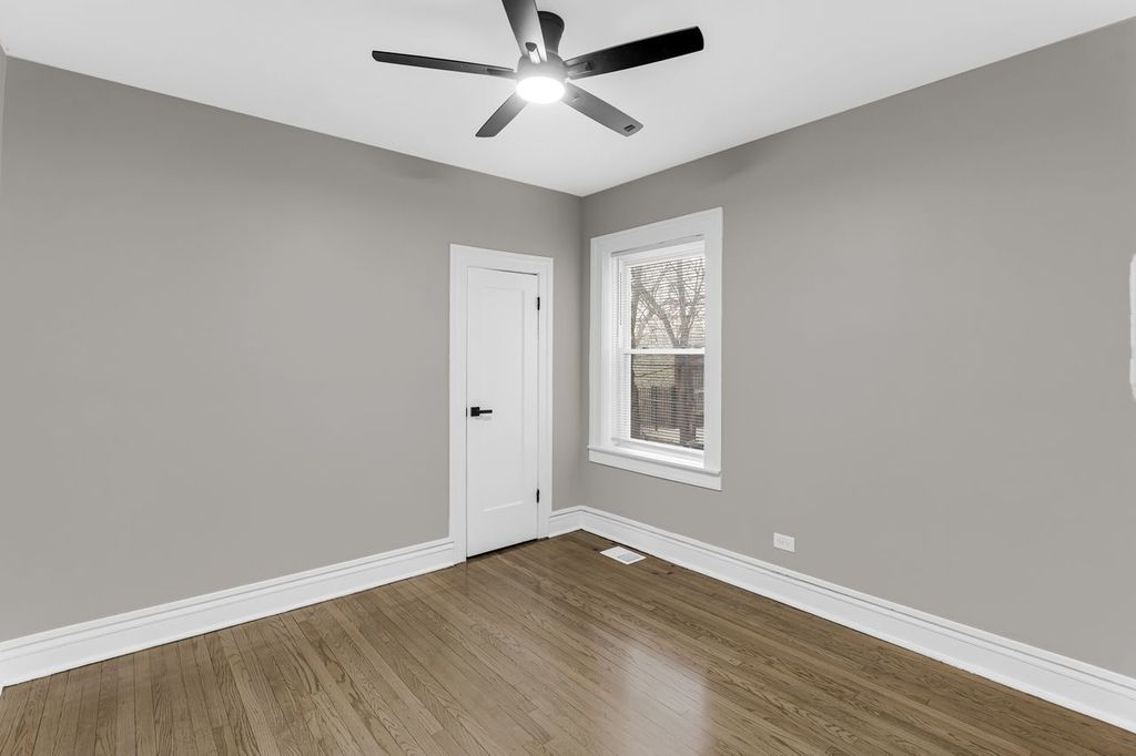 8210 S Justine Street, Chicago, IL 60620