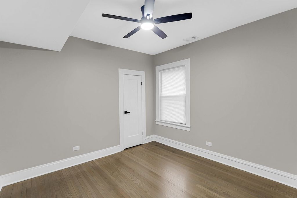 8210 S Justine Street, Chicago, IL 60620