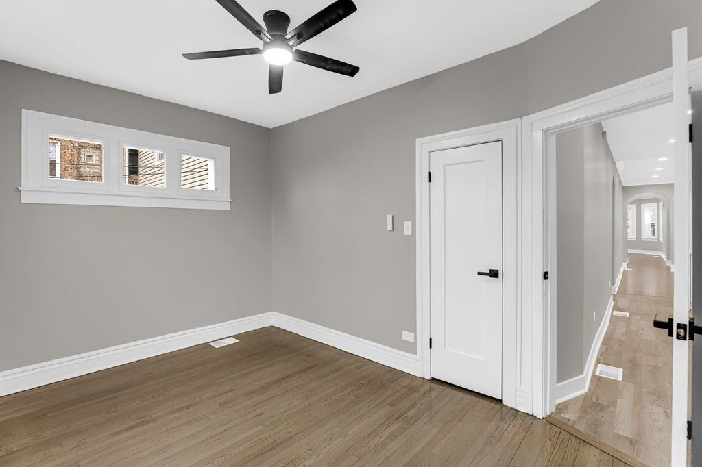 8210 S Justine Street, Chicago, IL 60620