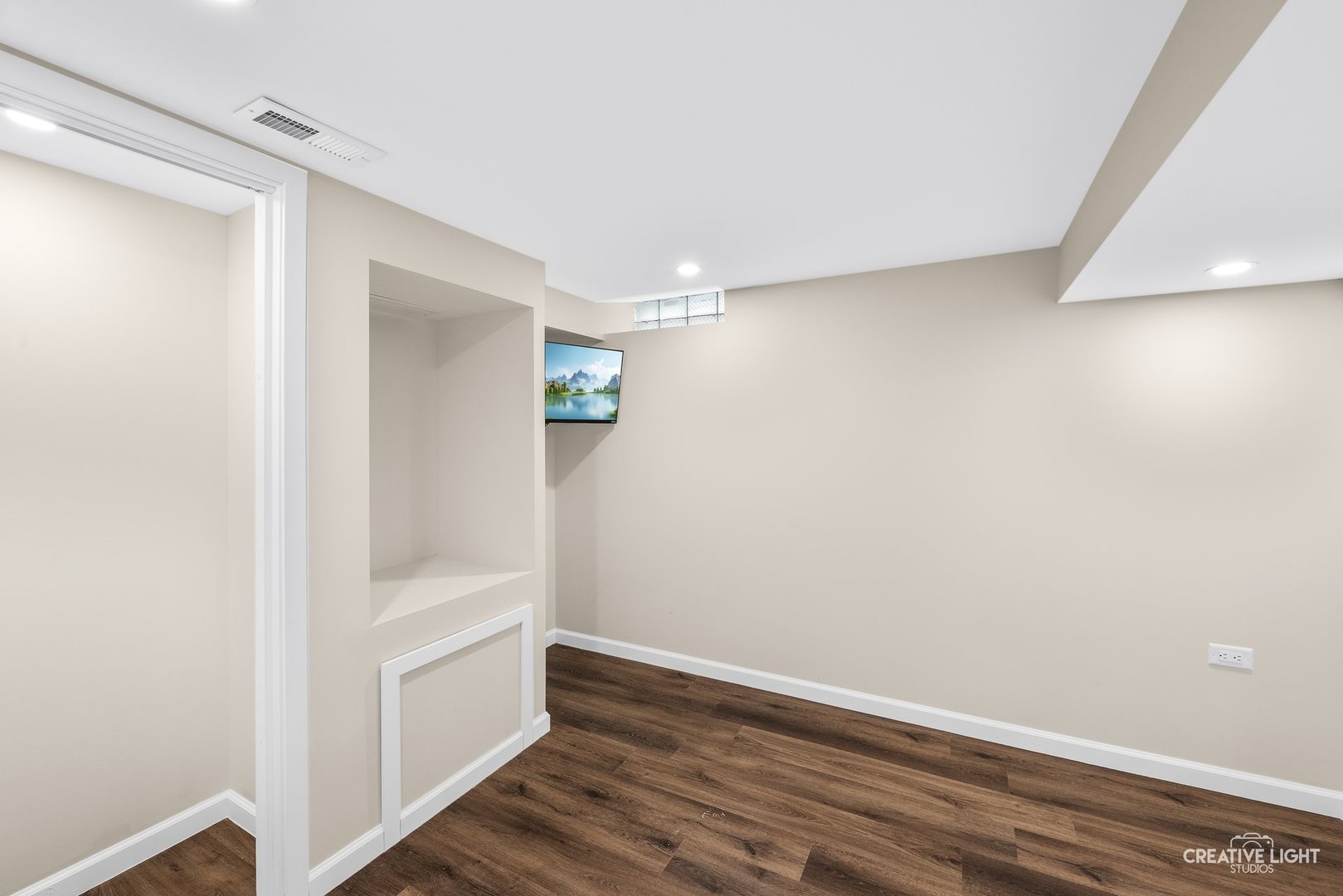 401 Salem Square, Bolingbrook, IL 60440