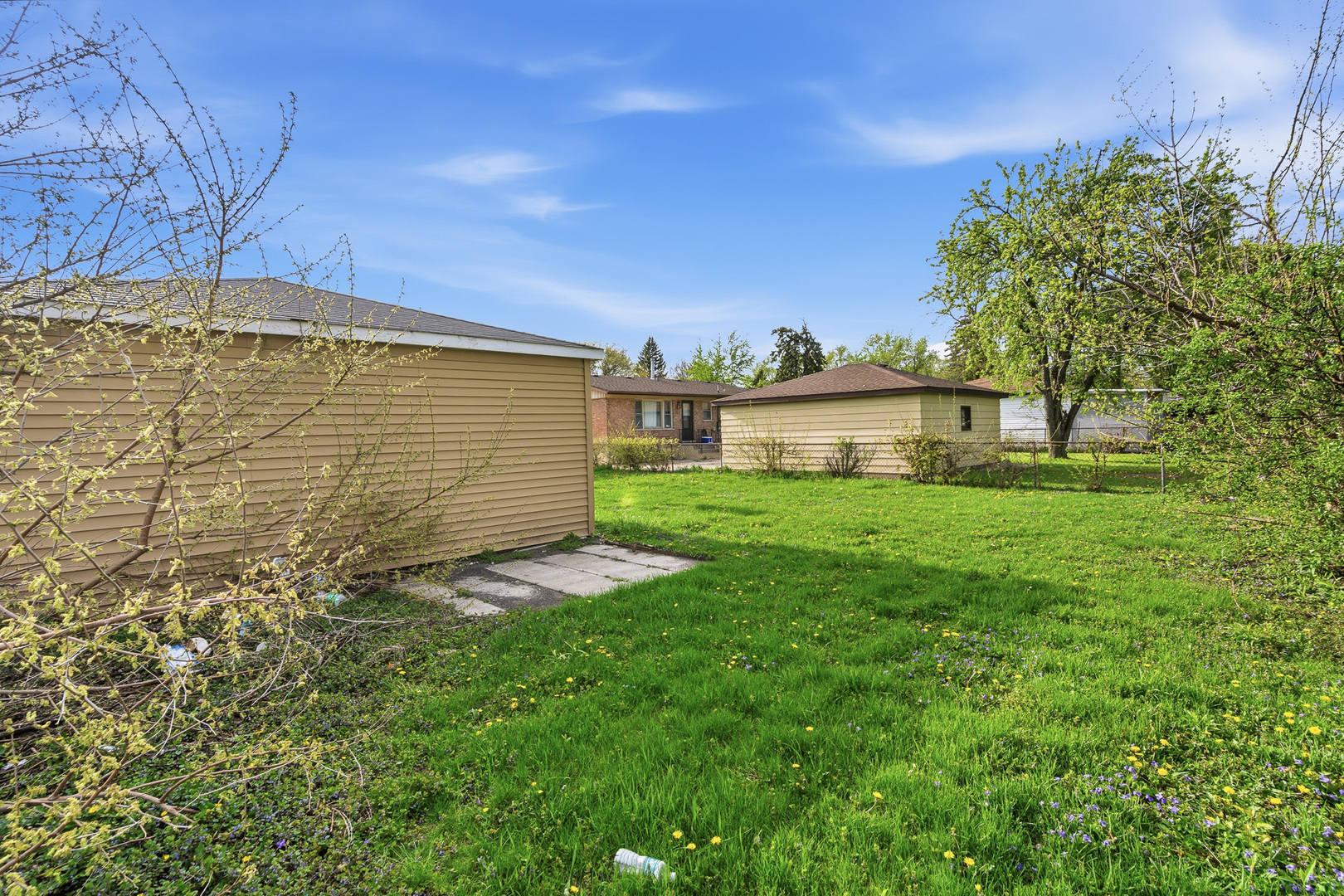 15637 Avalon Avenue, South Holland, IL 60473