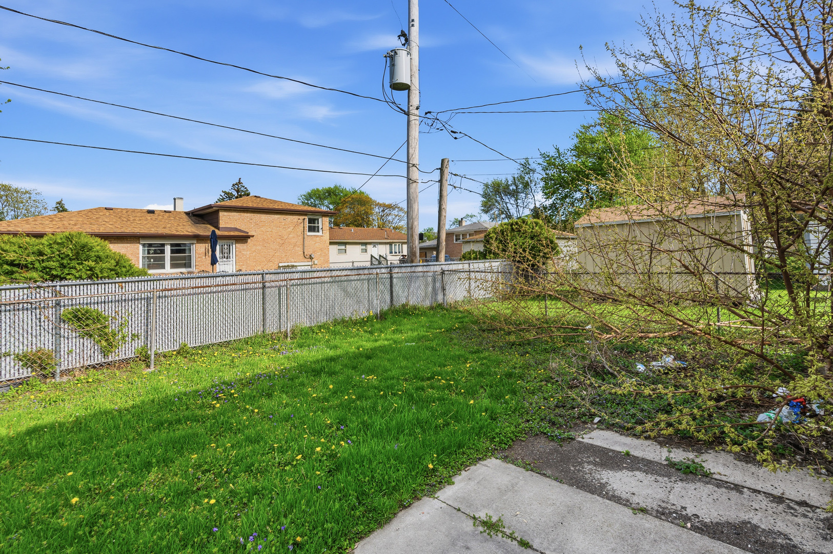 15637 Avalon Avenue, South Holland, IL 60473