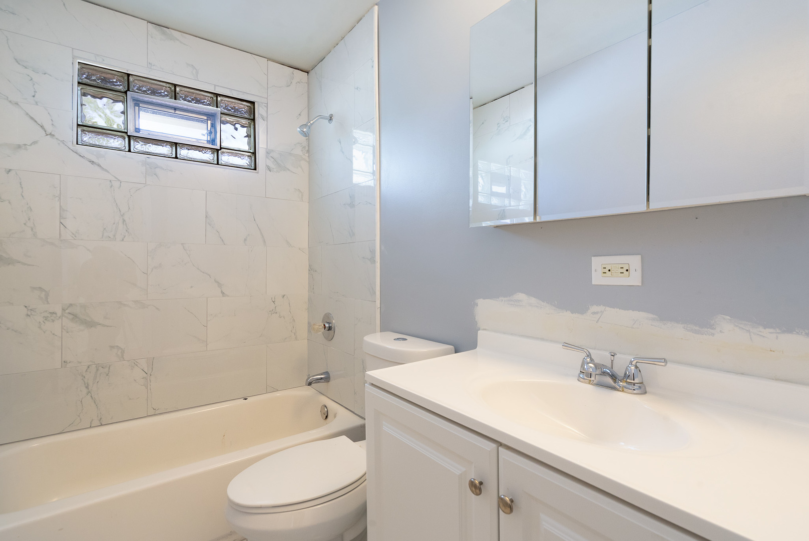 15637 Avalon Avenue, South Holland, IL 60473