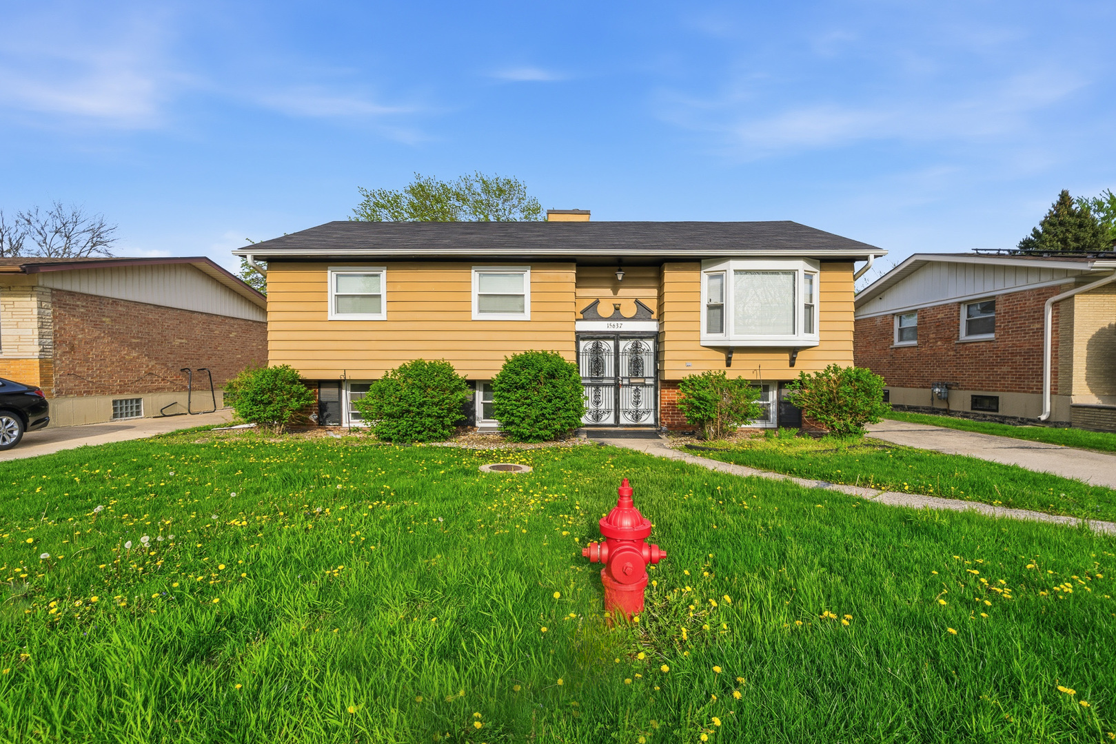 15637 Avalon Avenue, South Holland, IL 60473