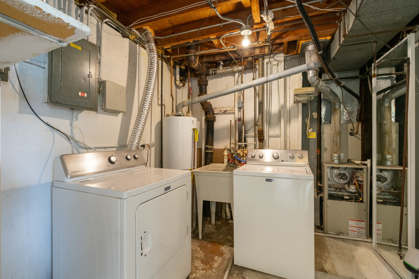 15637 Avalon Avenue, South Holland, IL 60473