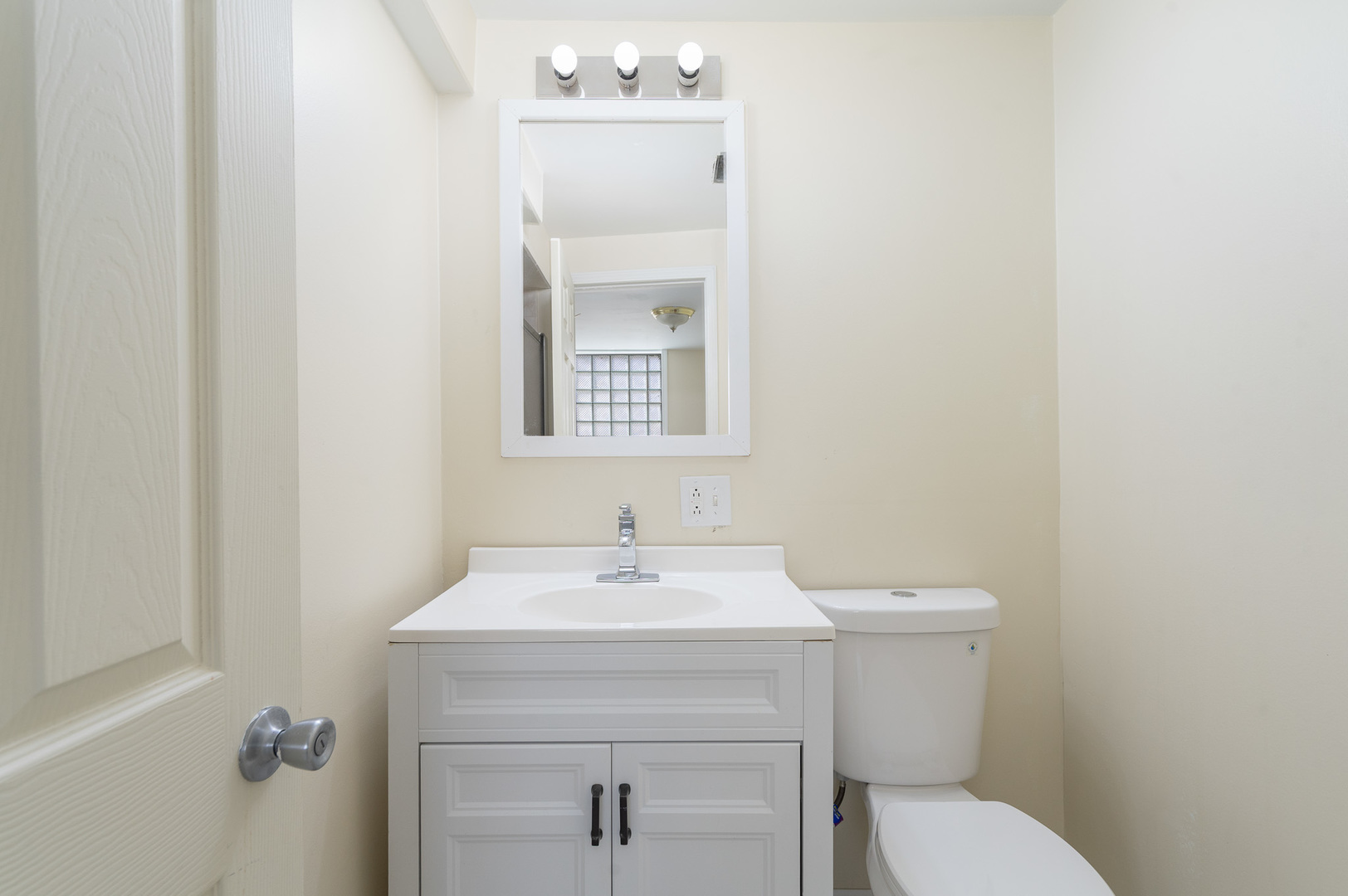 15637 Avalon Avenue, South Holland, IL 60473