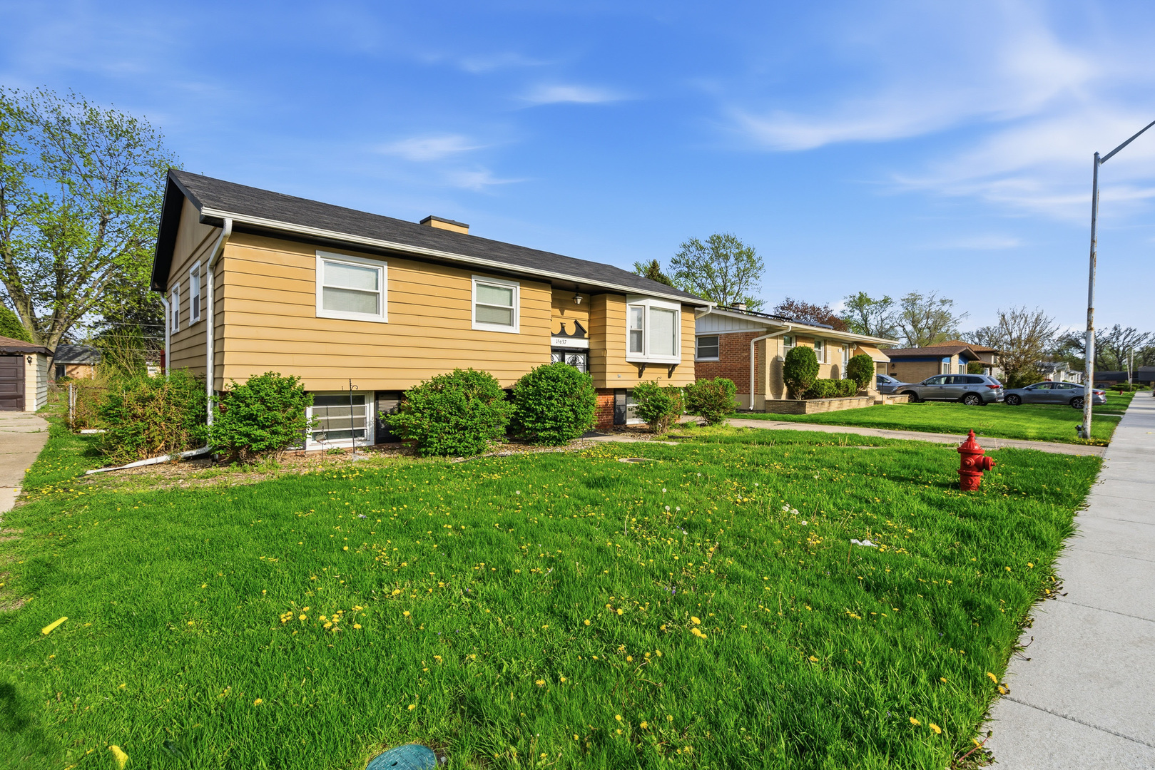 15637 Avalon Avenue, South Holland, IL 60473