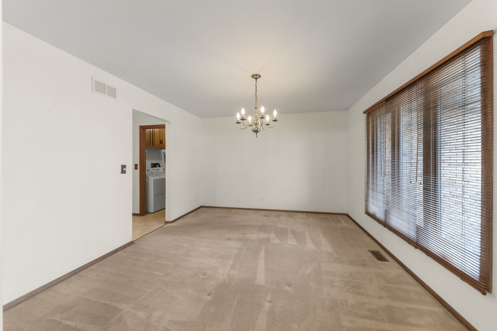 1653 Kenyon Drive, Naperville, IL 60565