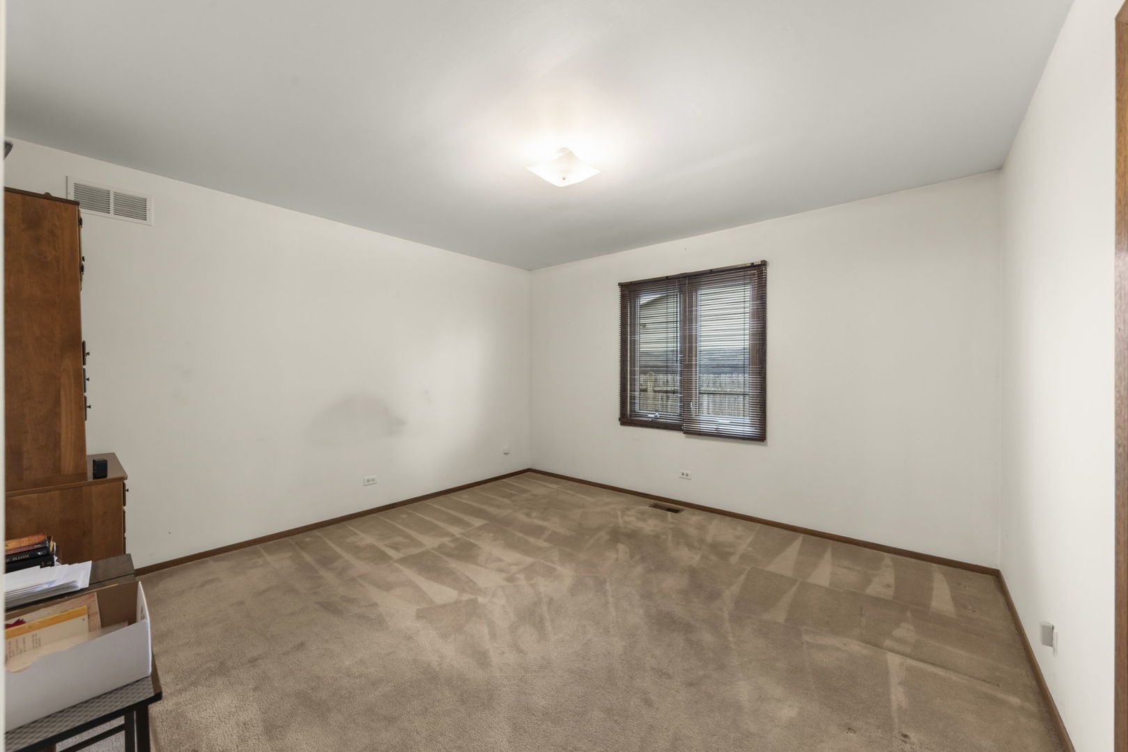 1653 Kenyon Drive, Naperville, IL 60565