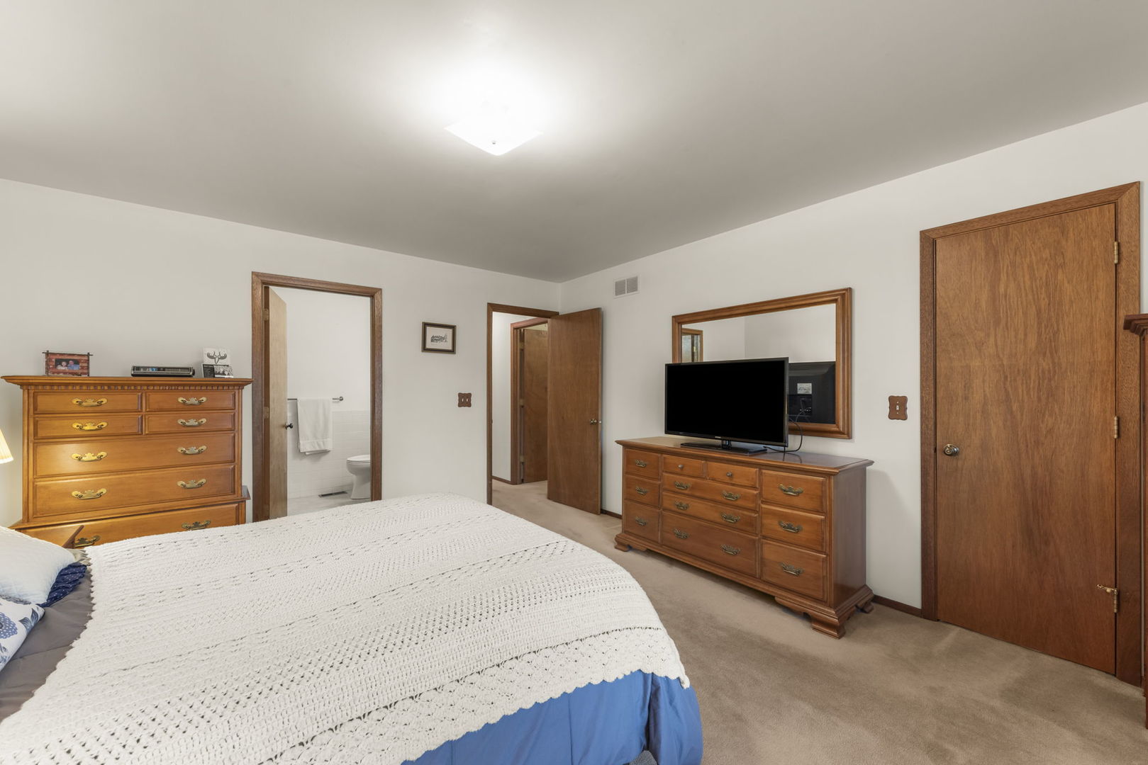 1653 Kenyon Drive, Naperville, IL 60565