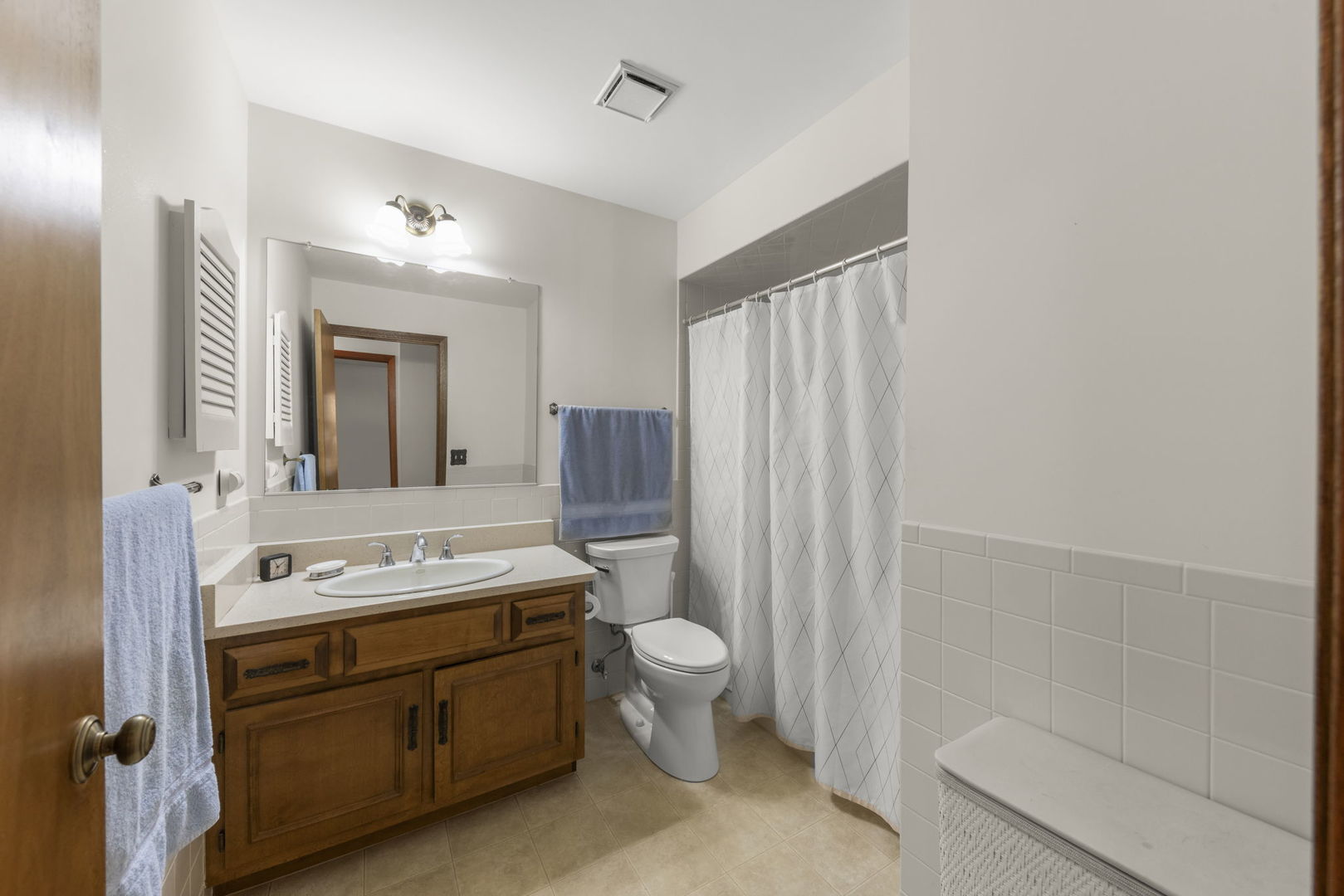 1653 Kenyon Drive, Naperville, IL 60565