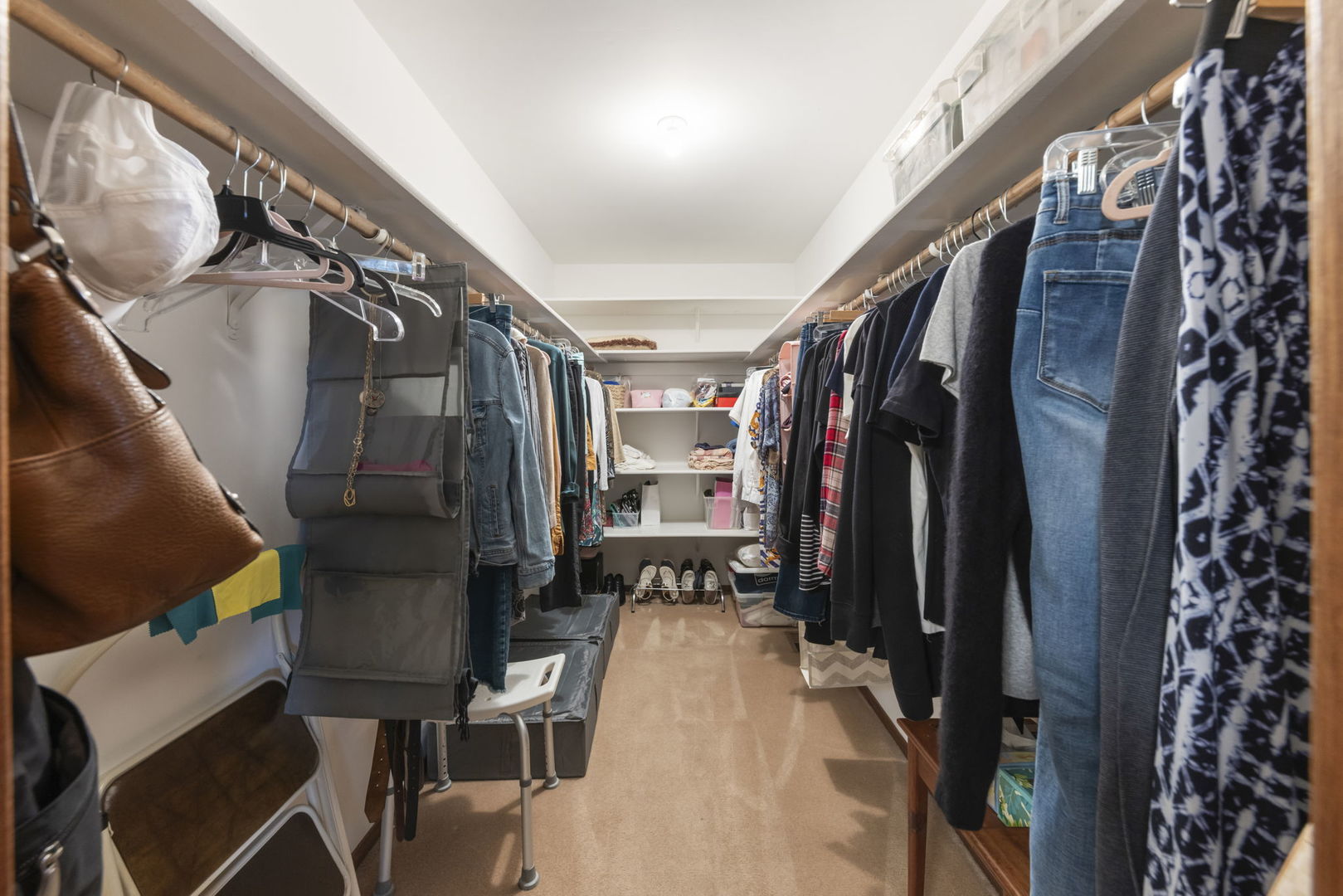 1653 Kenyon Drive, Naperville, IL 60565