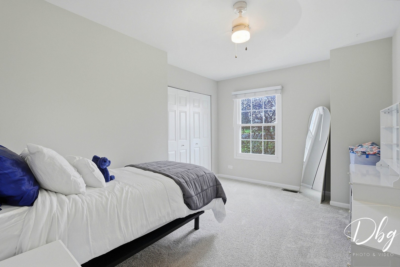 105 Wildflower Lane, Round Lake Beach, IL 60073