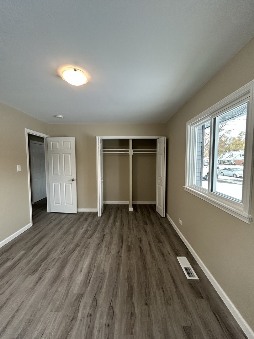 176 Craig Drive, Chicago Heights, IL 60411