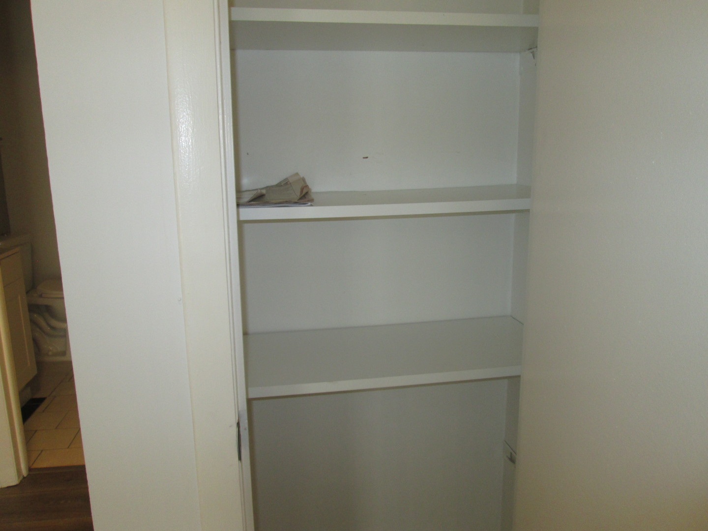 800 Brook Drive #1, Streamwood, IL 60107