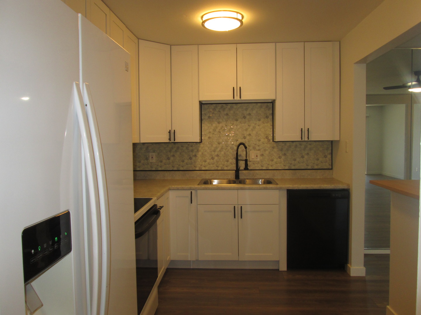 800 Brook Drive #1, Streamwood, IL 60107