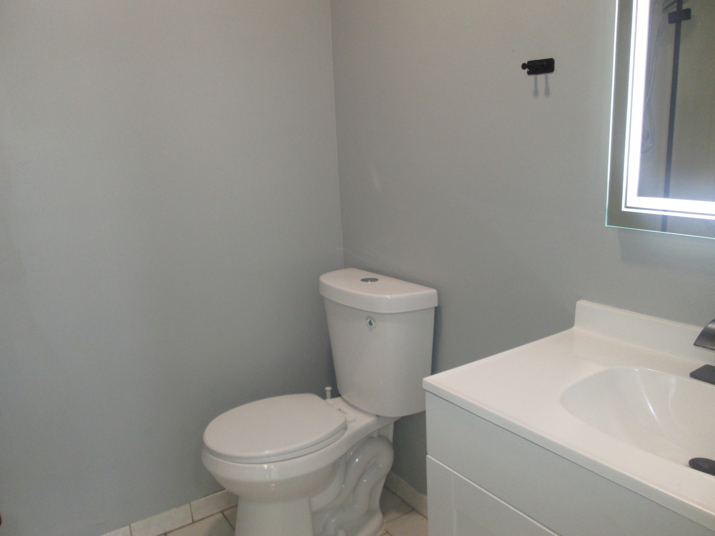 800 Brook Drive #1, Streamwood, IL 60107