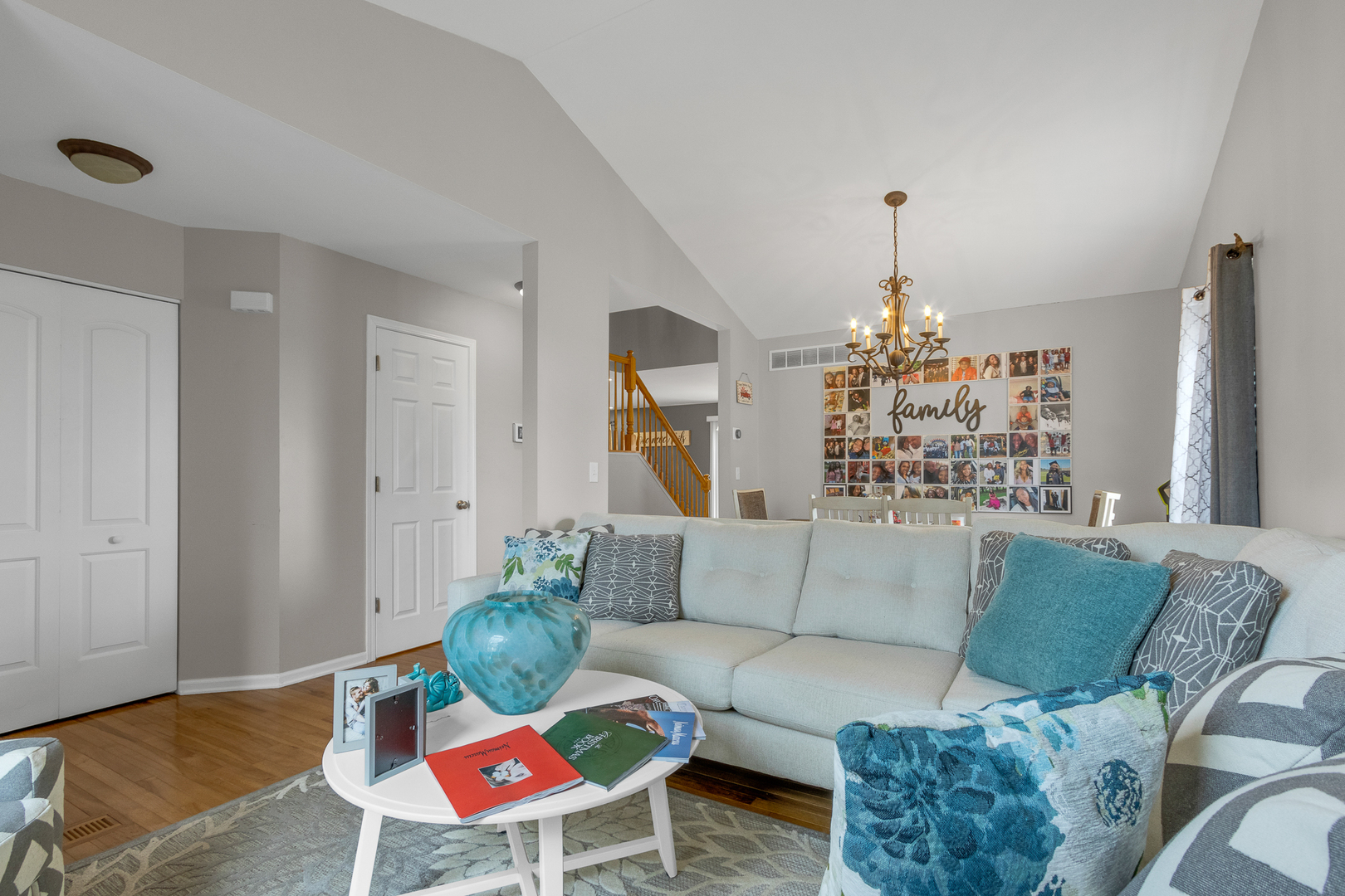 2009 ASHBROOK Court, Plainfield, IL 60586