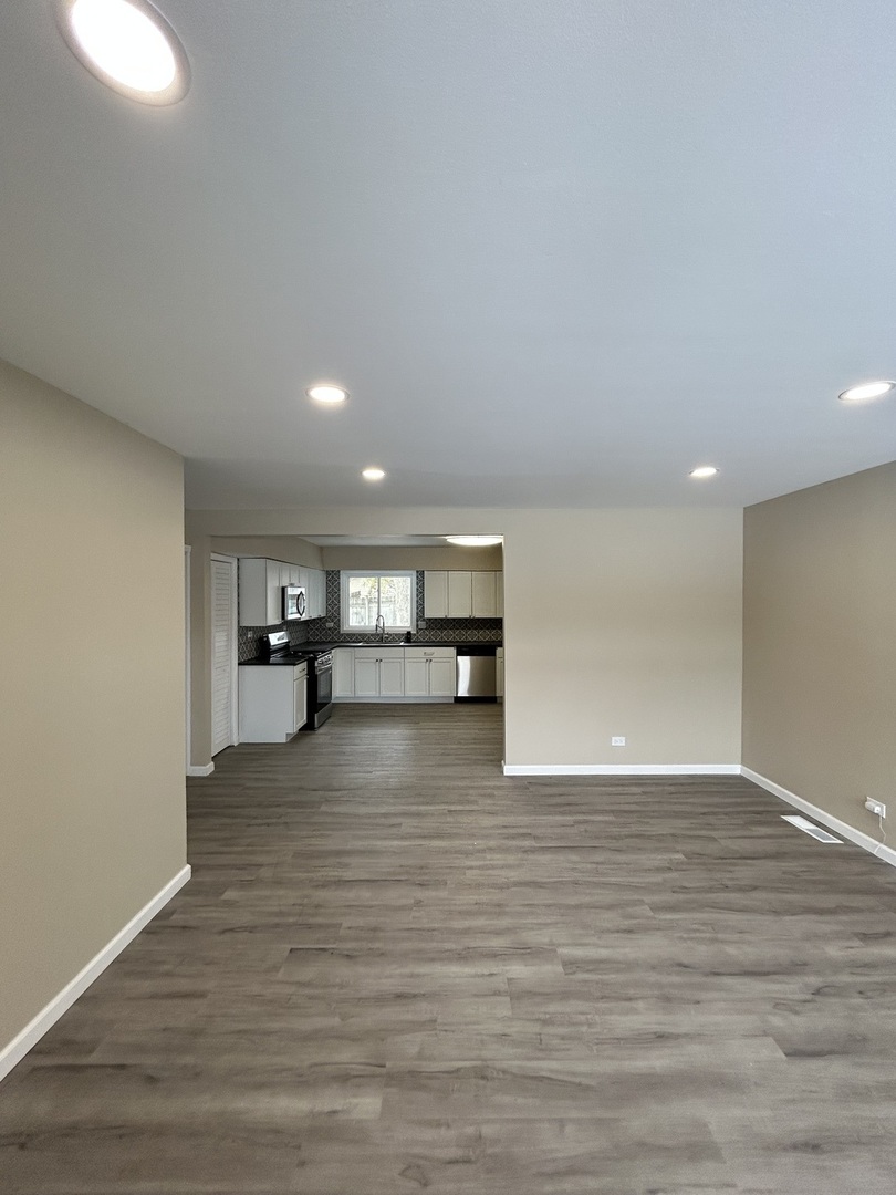 176 Craig Drive, Chicago Heights, IL 60411