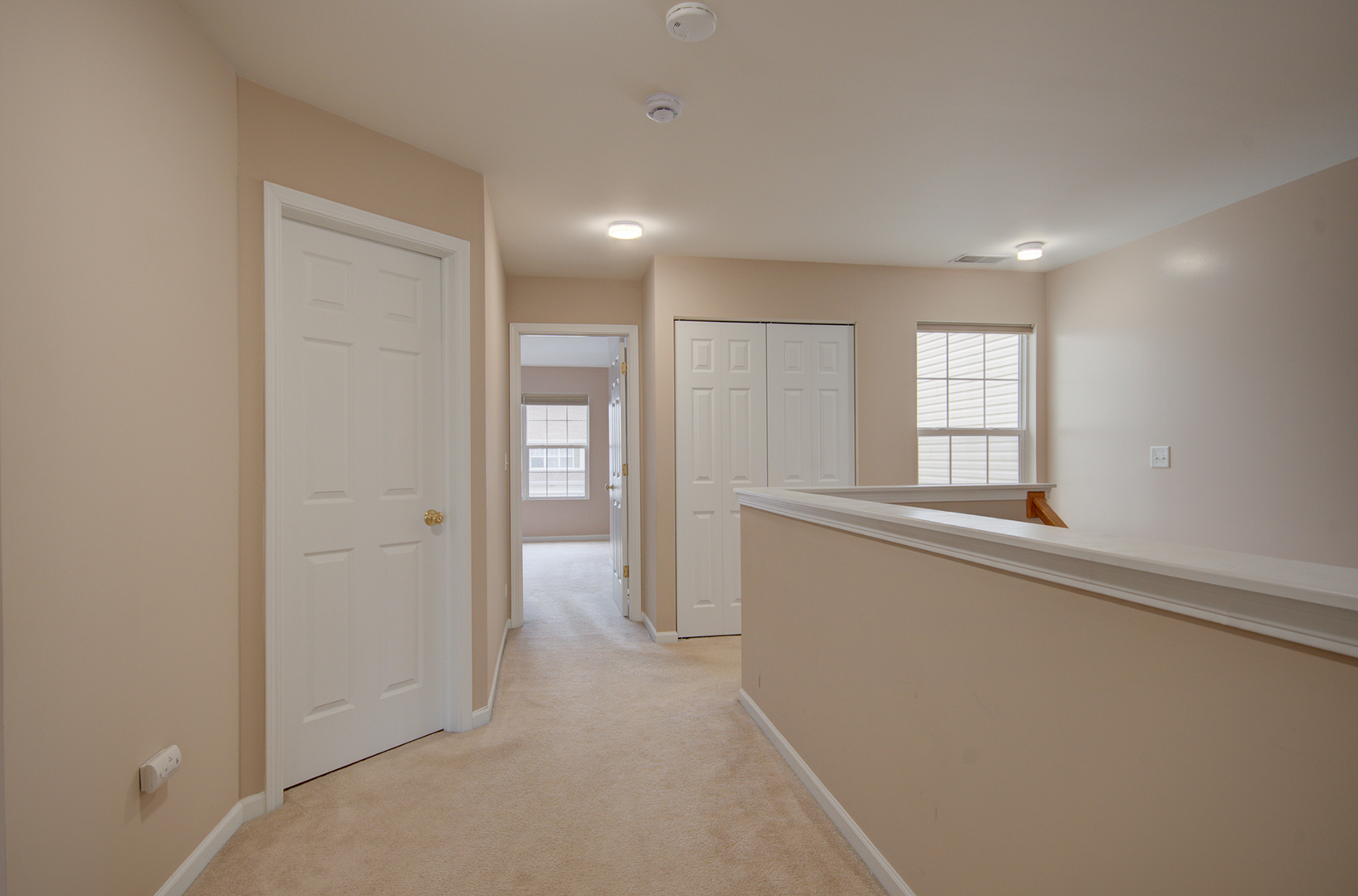 2421 Stoughton Circle #2421, Aurora, IL 60502