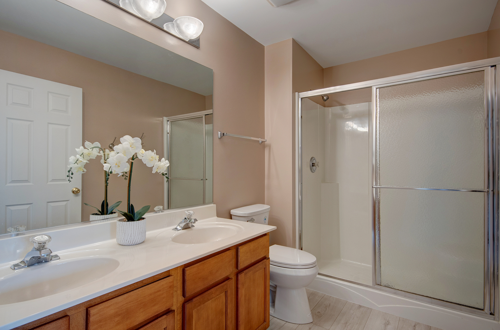 2421 Stoughton Circle #2421, Aurora, IL 60502