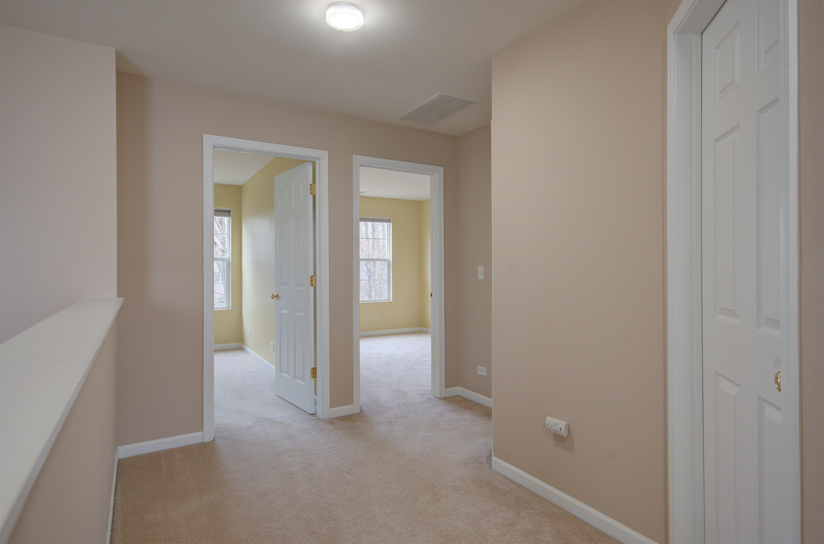 2421 Stoughton Circle #2421, Aurora, IL 60502