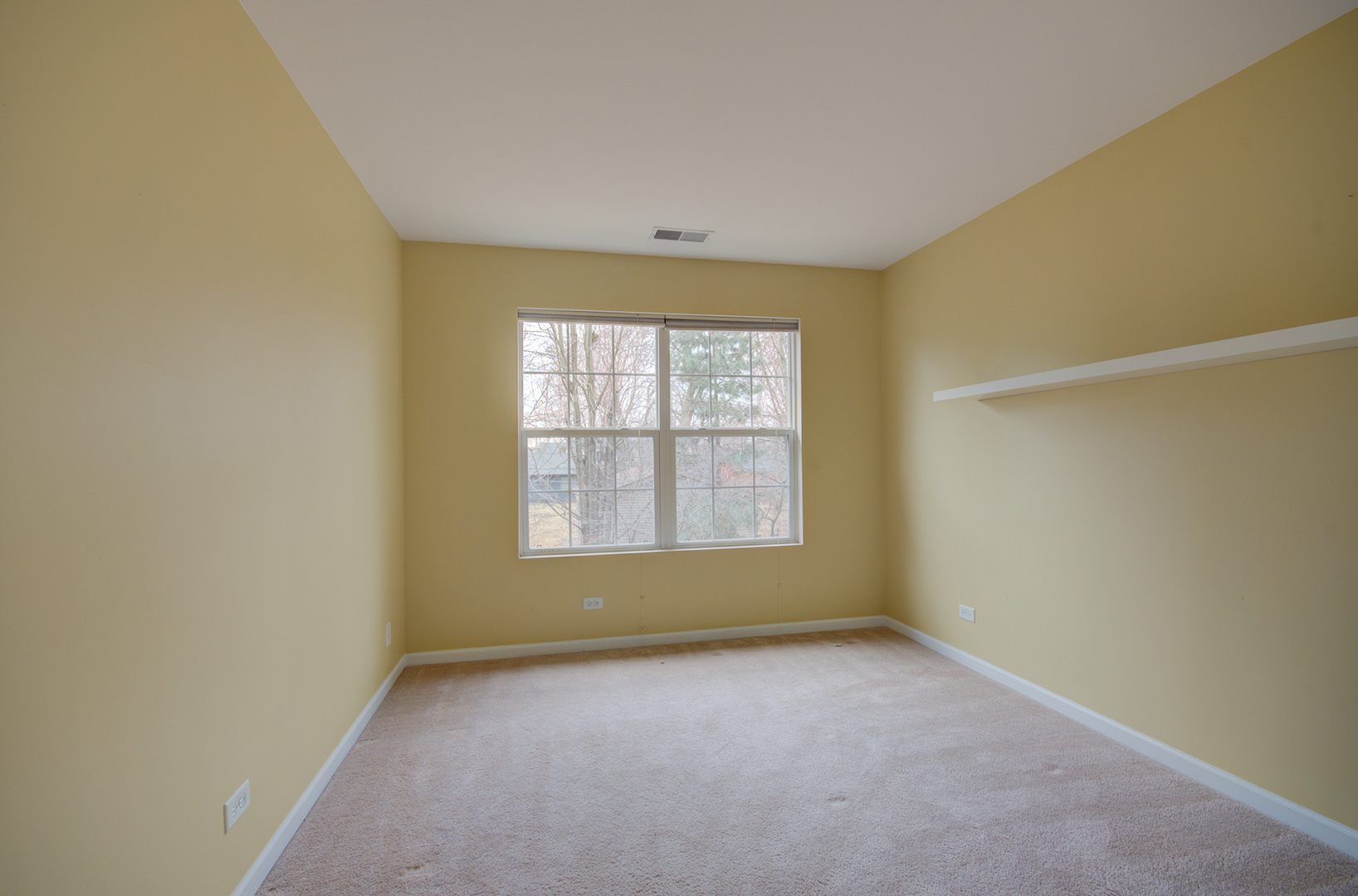 2421 Stoughton Circle #2421, Aurora, IL 60502