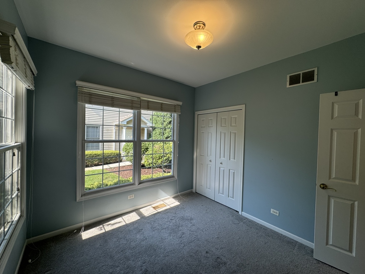 1N061 Mission Court #1N061, Winfield, IL 60190