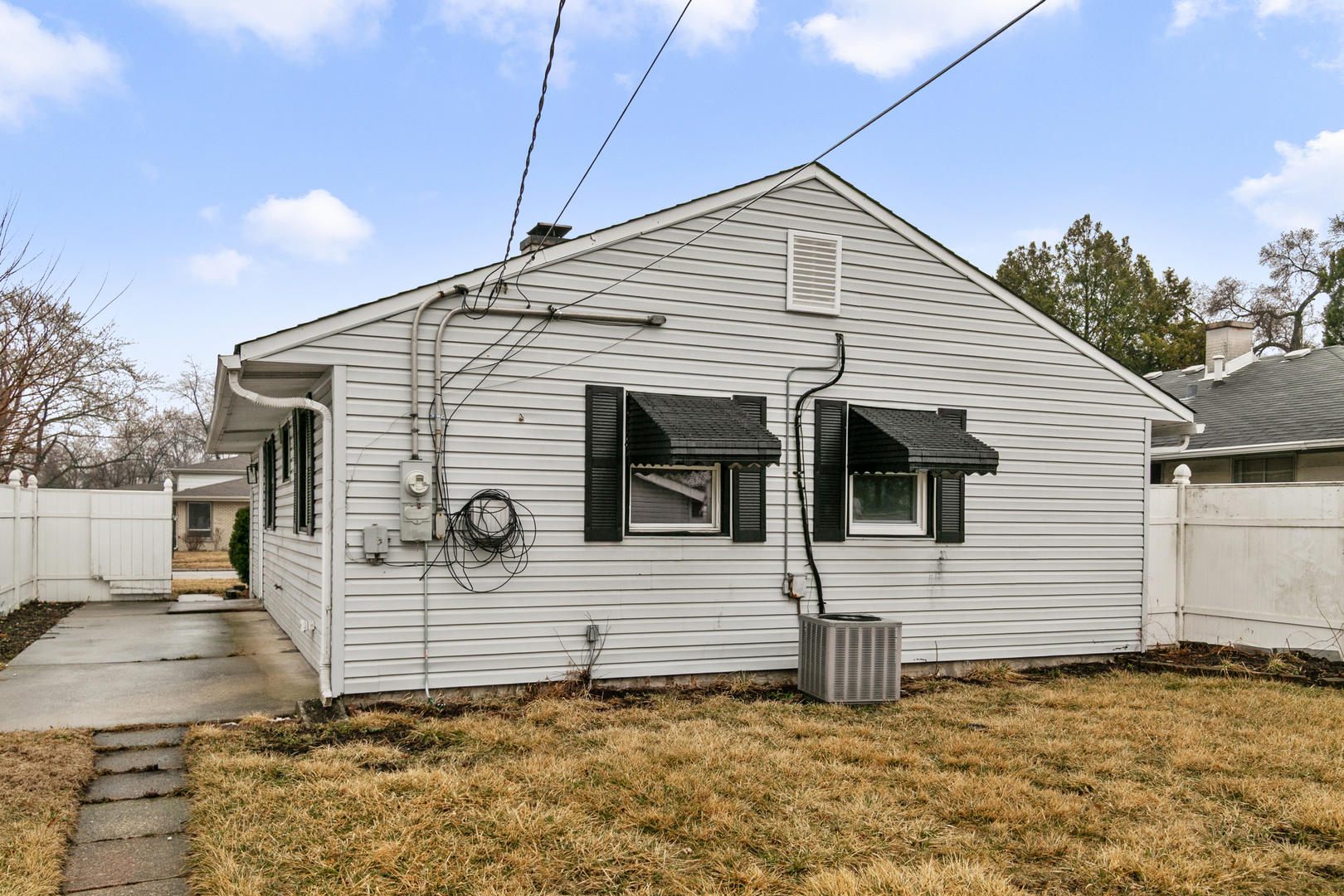 15332 Dante Avenue, Dolton, IL 60419