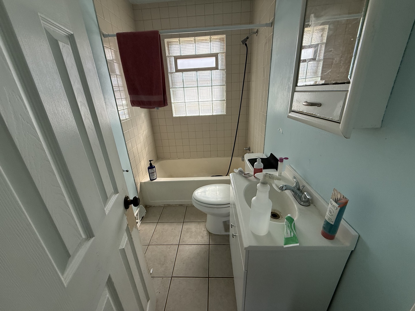 4113 W Crystal Lake Road, McHenry, IL 60050