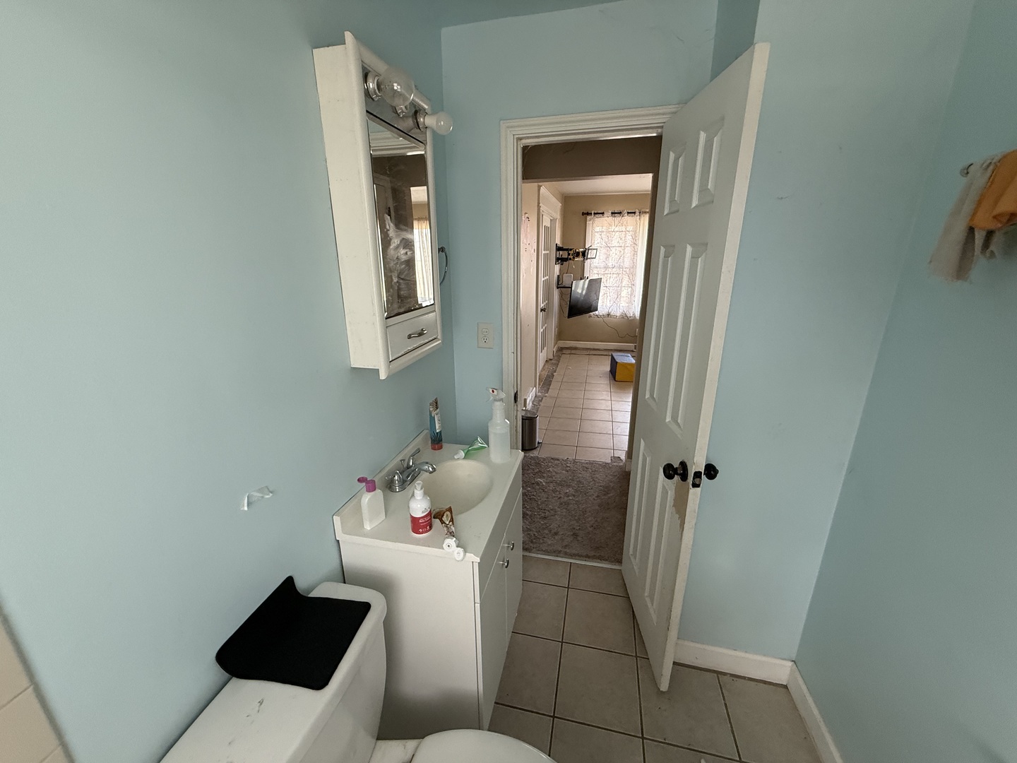 4113 W Crystal Lake Road, McHenry, IL 60050