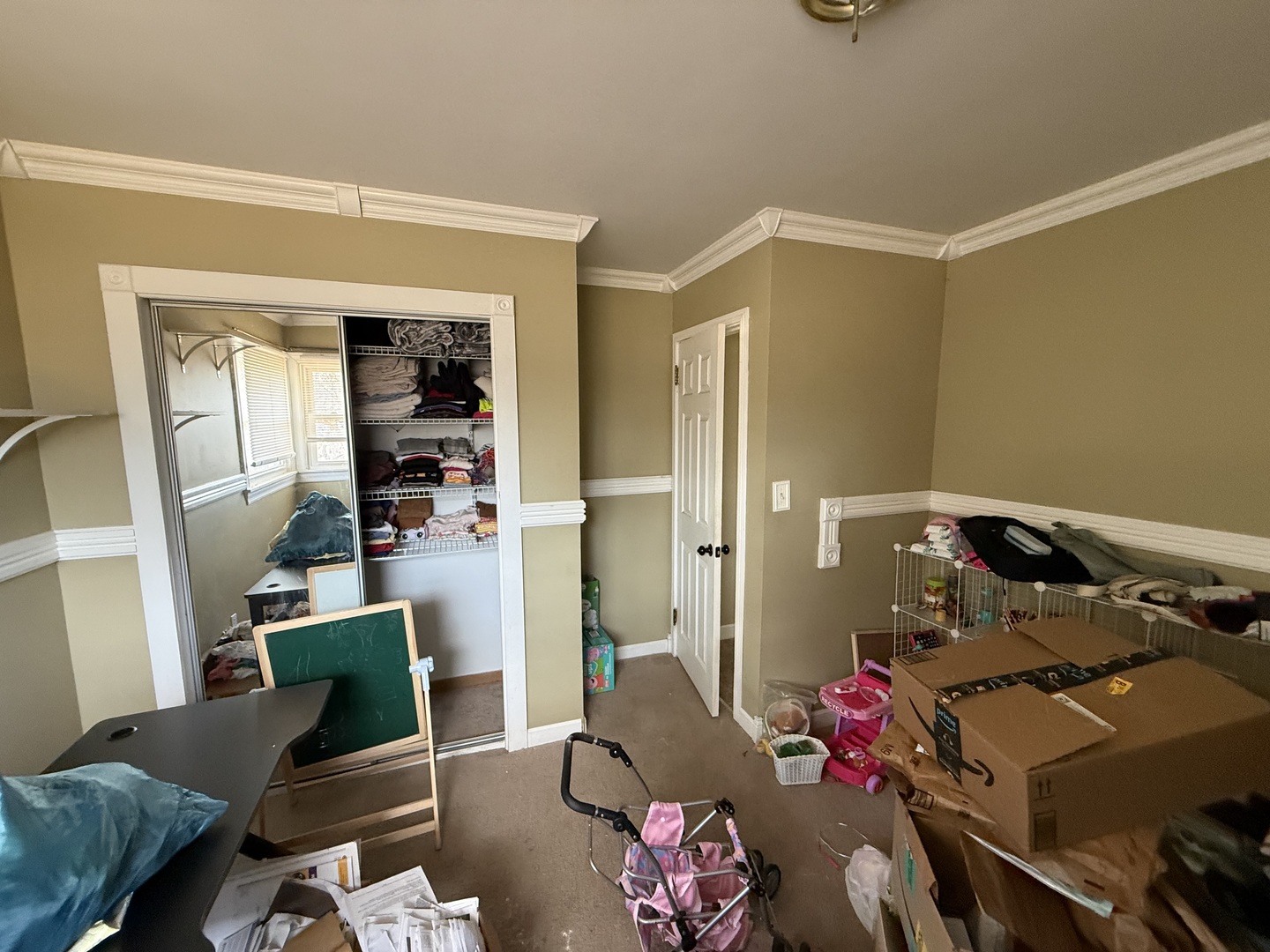 4113 W Crystal Lake Road, McHenry, IL 60050