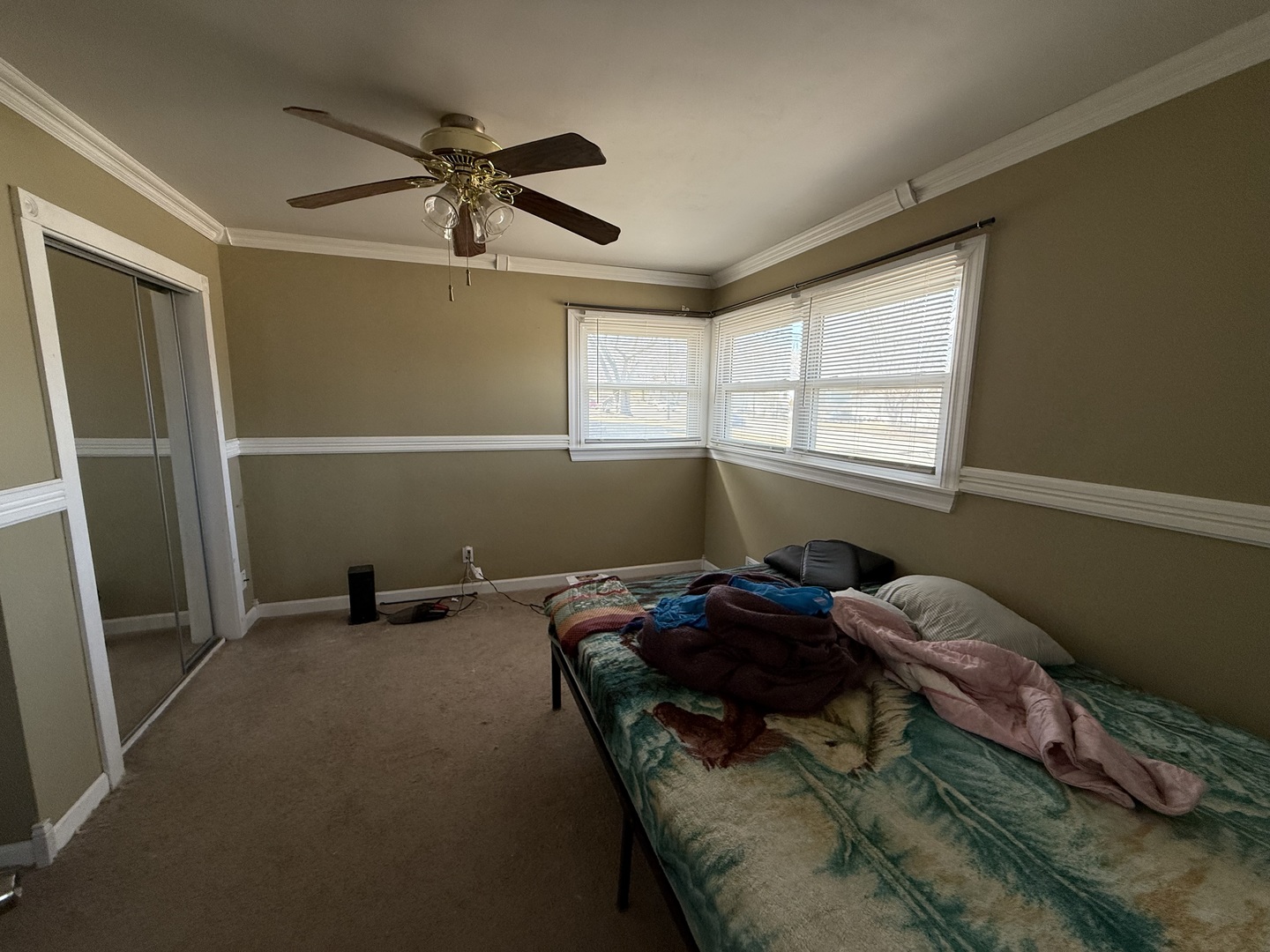 4113 W Crystal Lake Road, McHenry, IL 60050