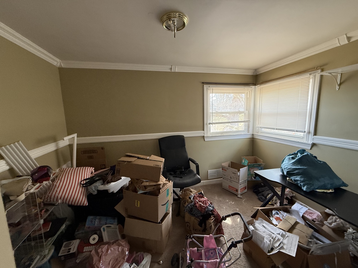 4113 W Crystal Lake Road, McHenry, IL 60050