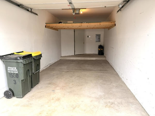 1560 Thornfield Lane #3, Roselle, IL 60172