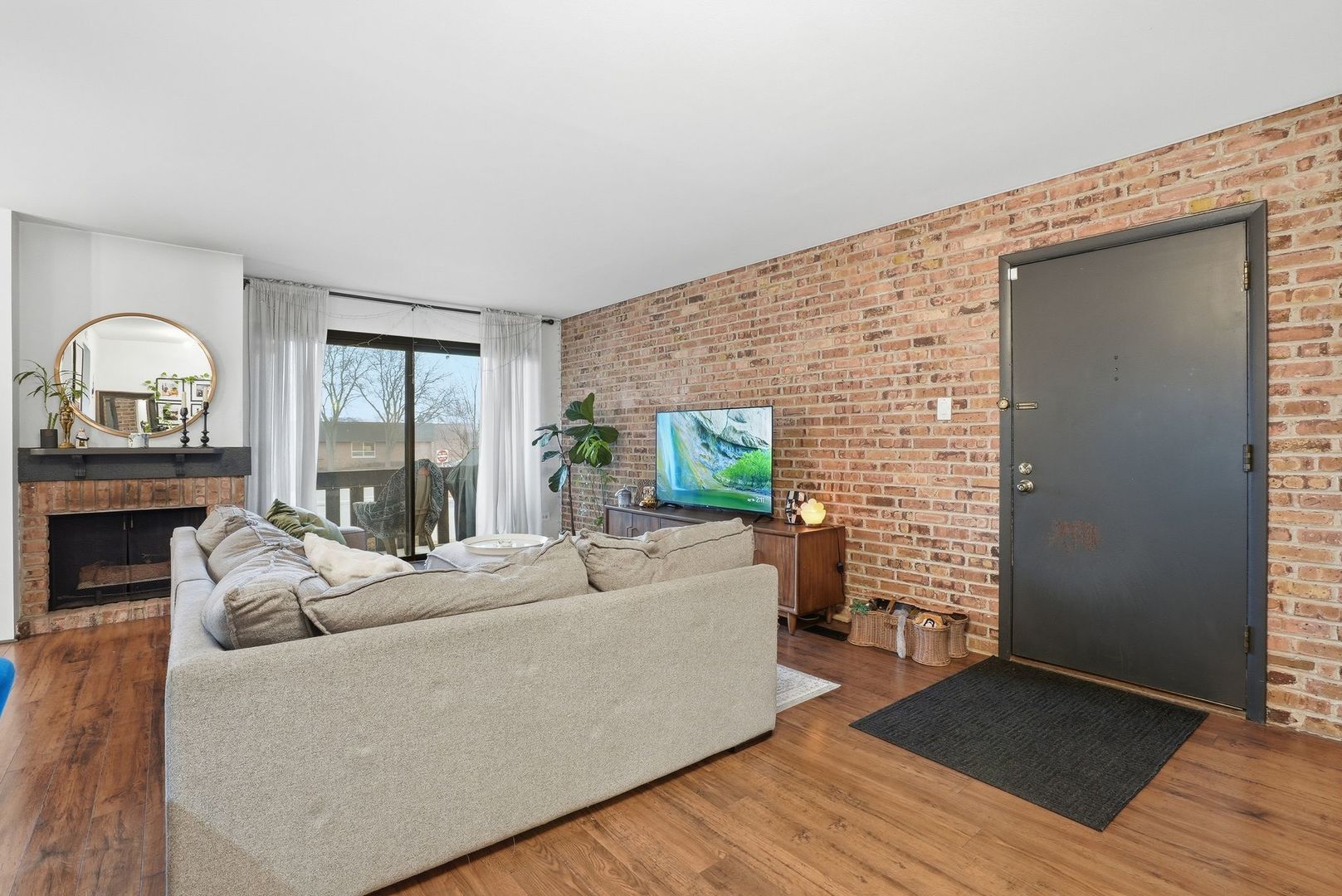 310 SHERIDAN Drive #1D, Willowbrook, IL 60527