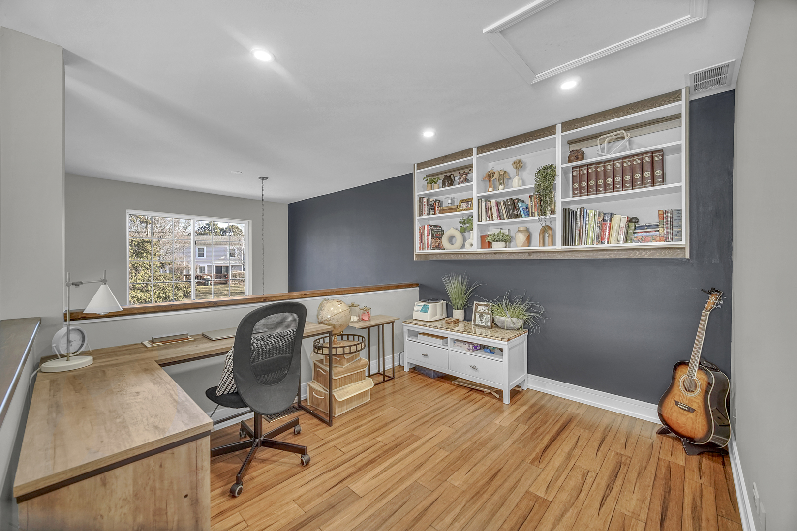 1965 BLACKBERRY Lane, Hoffman Estates, IL 60169