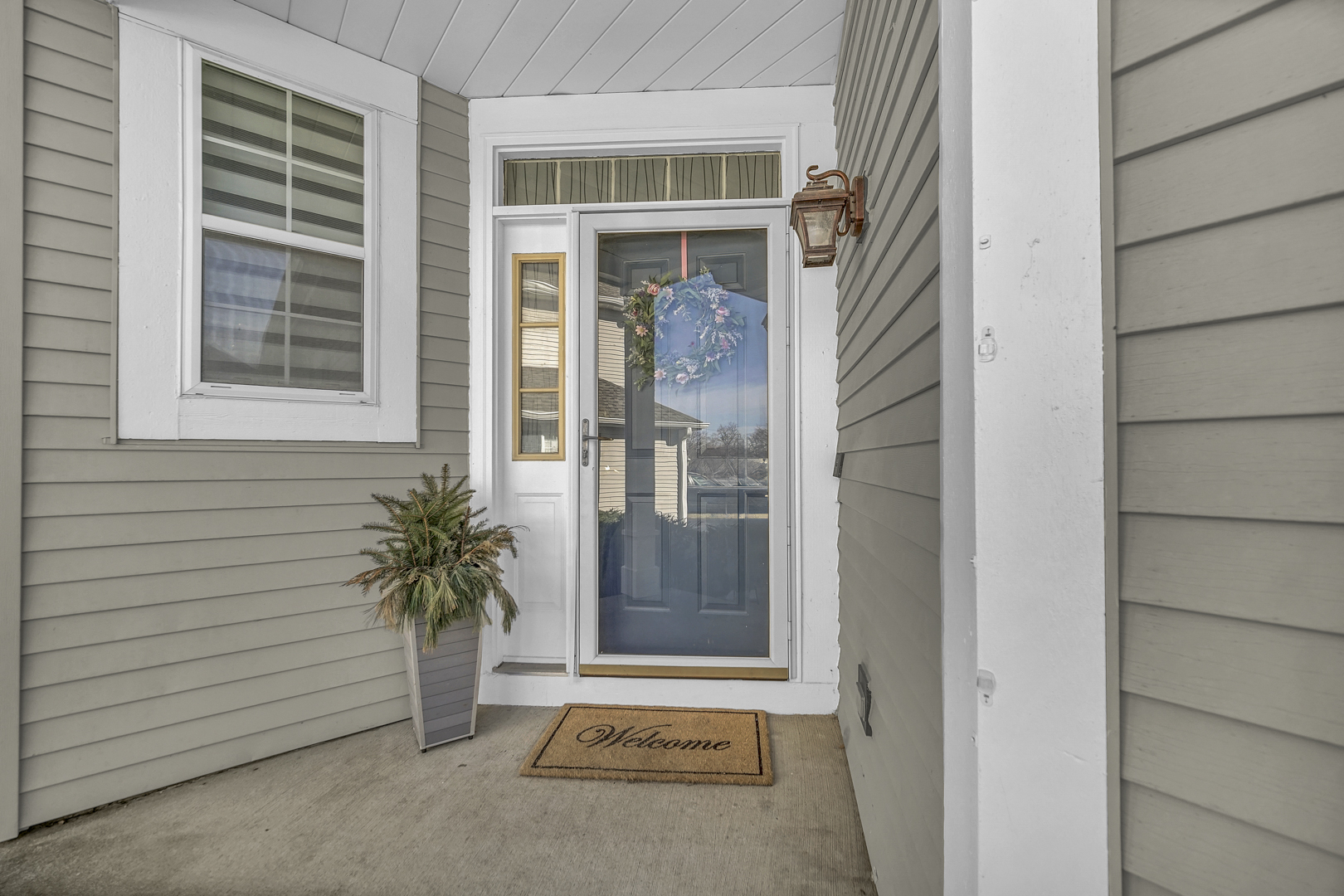 1965 BLACKBERRY Lane, Hoffman Estates, IL 60169