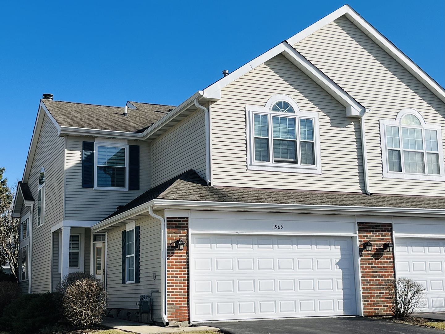 1965 BLACKBERRY Lane, Hoffman Estates, IL 60169