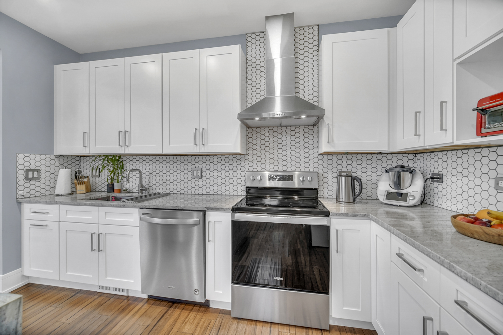 1965 BLACKBERRY Lane, Hoffman Estates, IL 60169