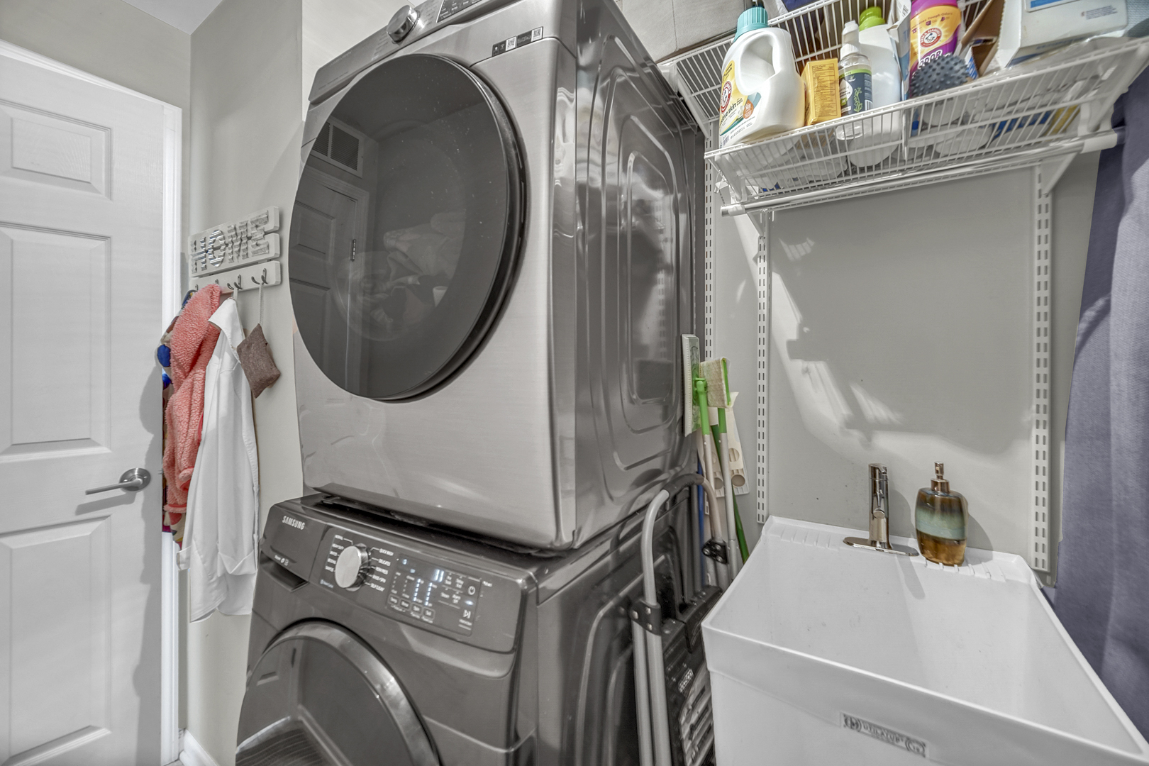 1965 BLACKBERRY Lane, Hoffman Estates, IL 60169