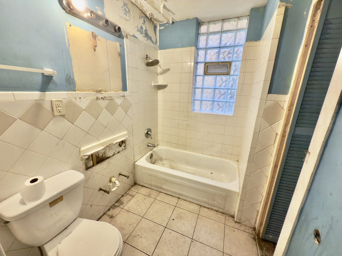 7625 S Sangamon Street, Chicago, IL 60620