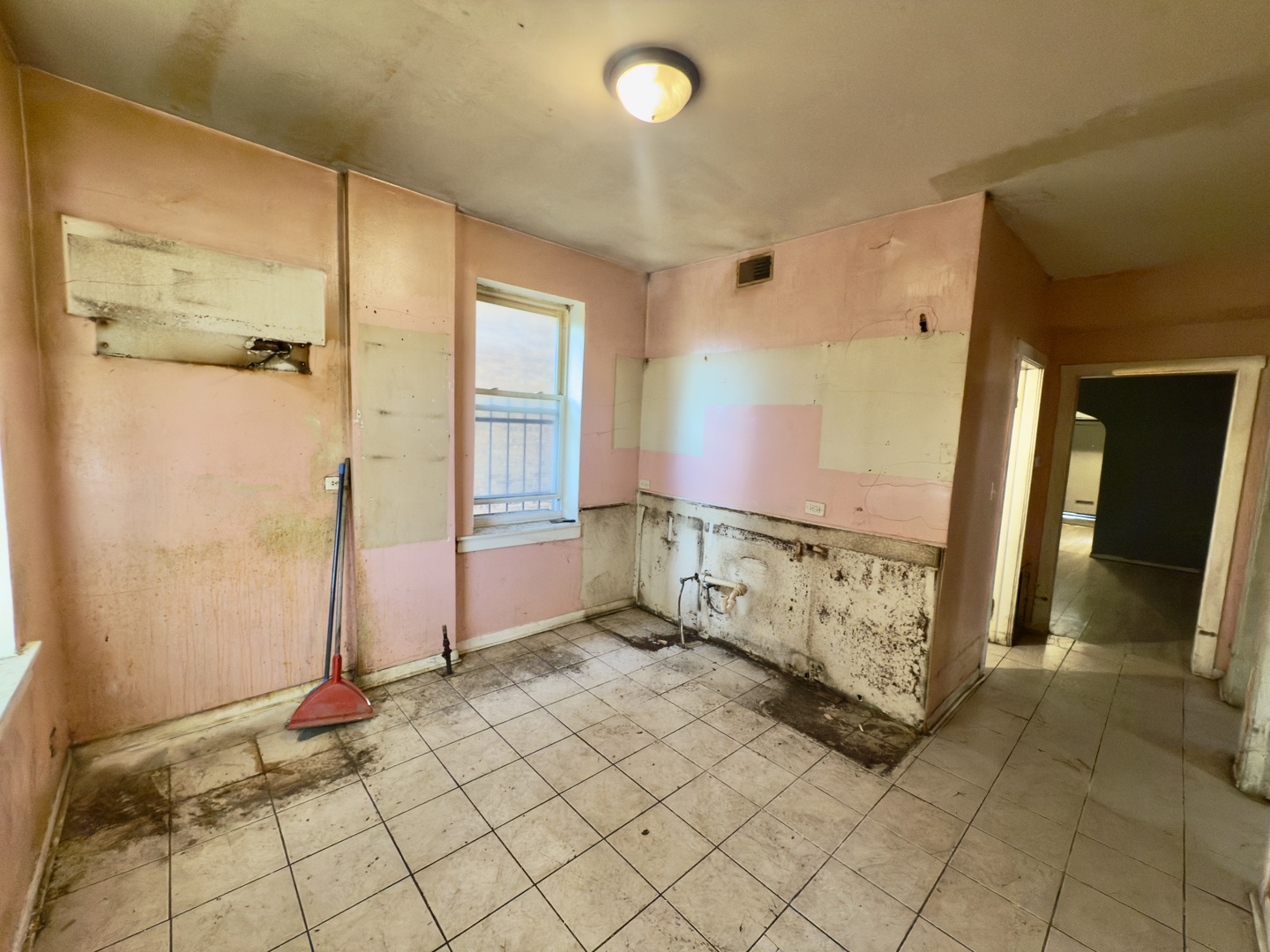 7625 S Sangamon Street, Chicago, IL 60620