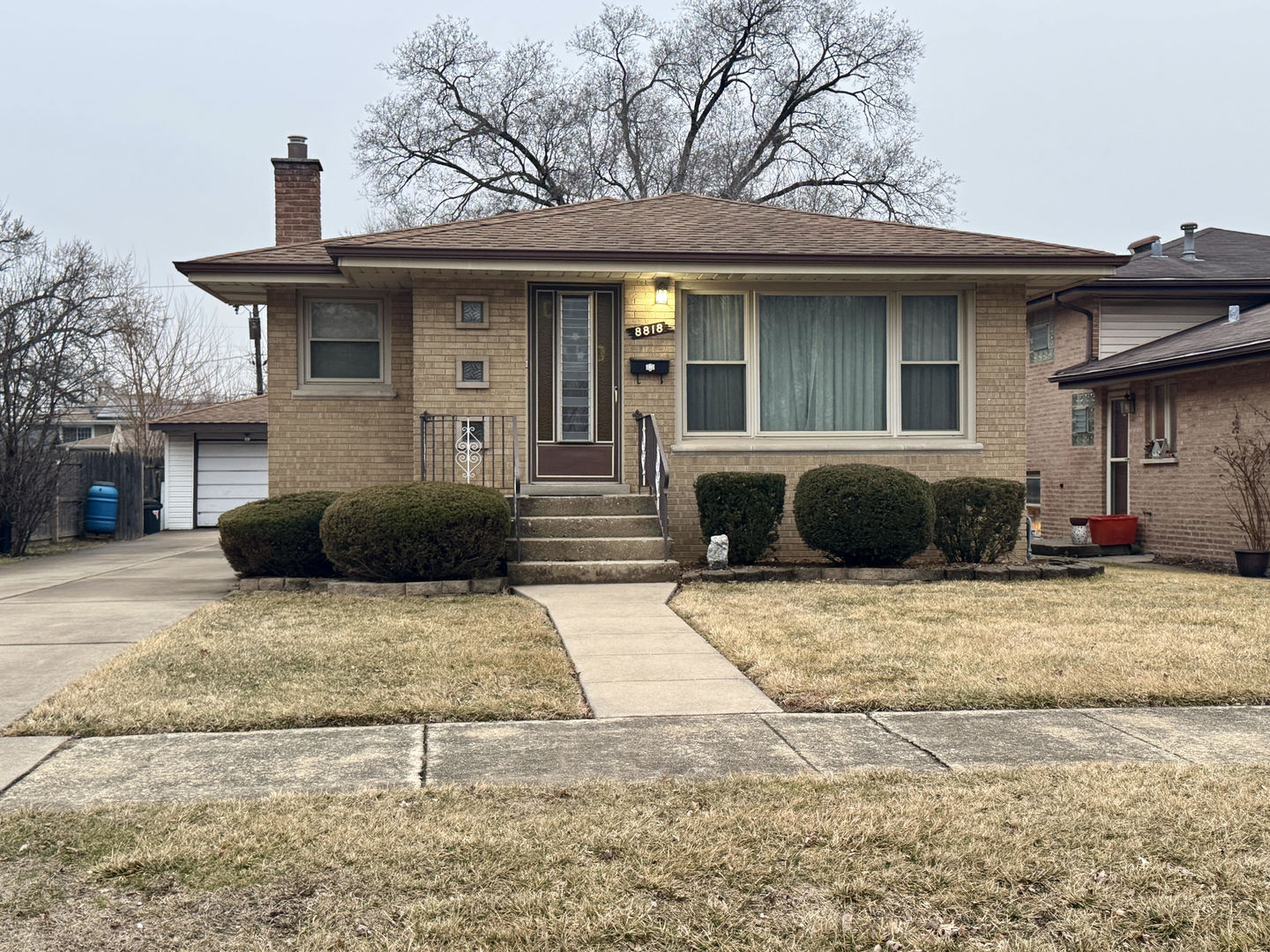 8818 S 55th Court, Oak Lawn, IL 60453