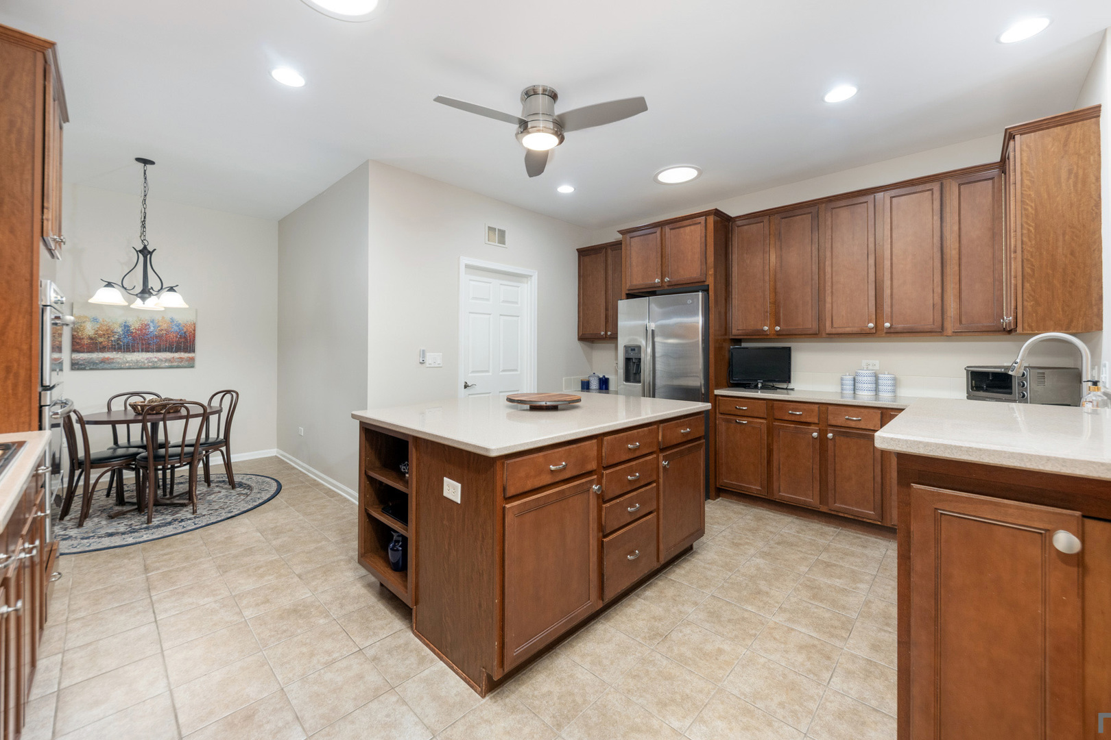 2852 Normandy Circle, Naperville, IL 60564