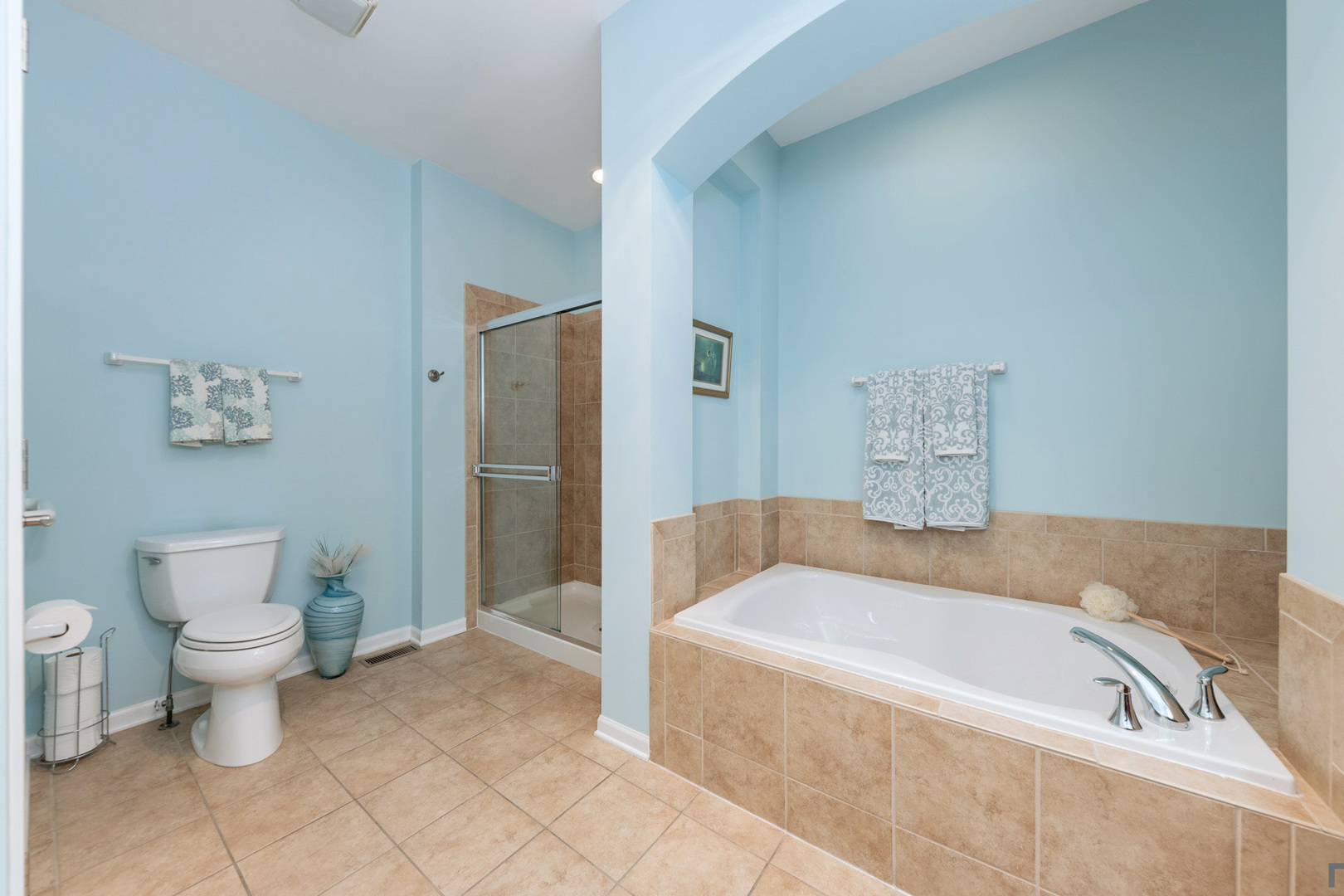 2852 Normandy Circle, Naperville, IL 60564