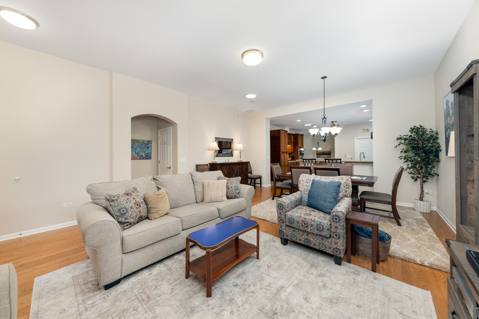 2852 Normandy Circle, Naperville, IL 60564