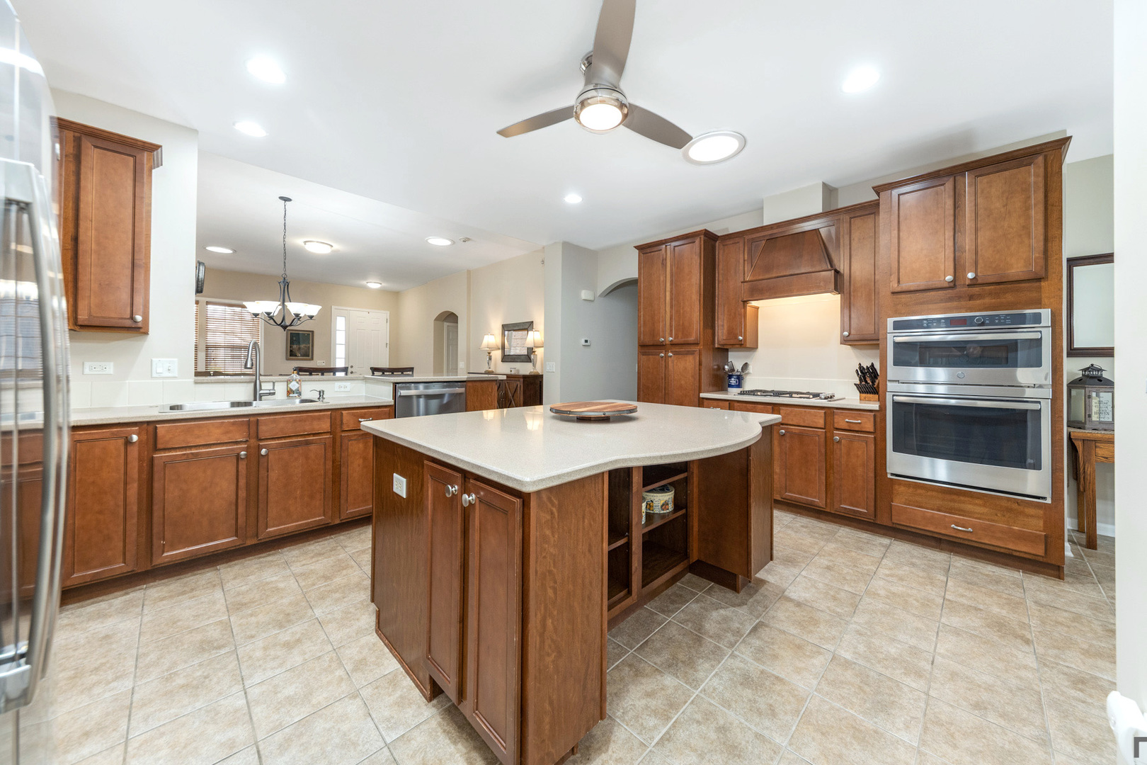 2852 Normandy Circle, Naperville, IL 60564