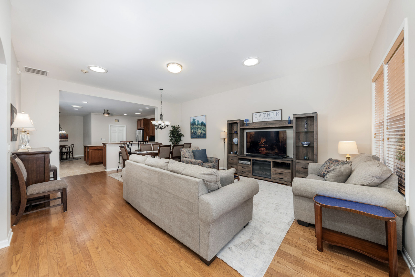 2852 Normandy Circle, Naperville, IL 60564