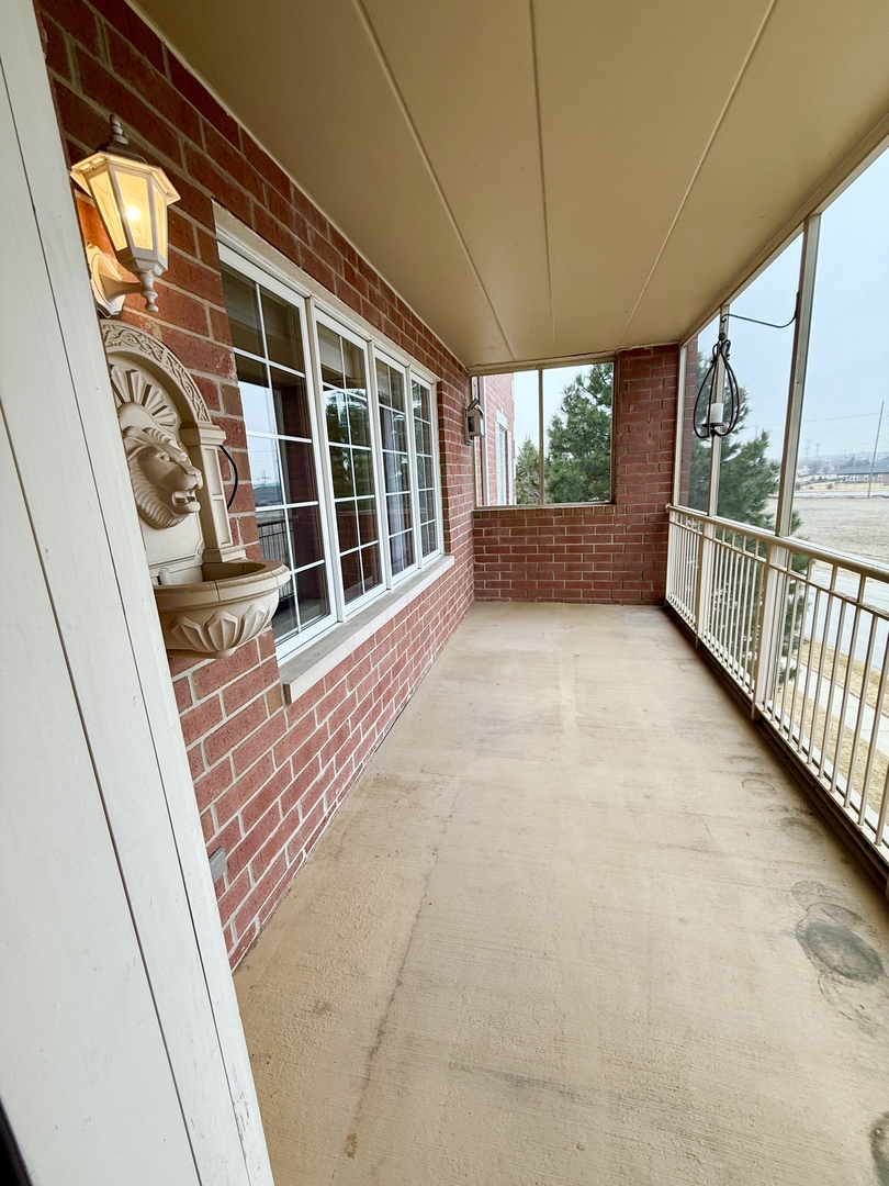 7928 Trinity Circle #2NW, Tinley Park, IL 60487